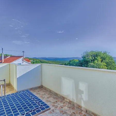 Four-bedroom In Vinovo Gornje Holiday home