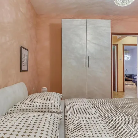 Four-bedroom In Vinovo Gornje * Gornje Utore